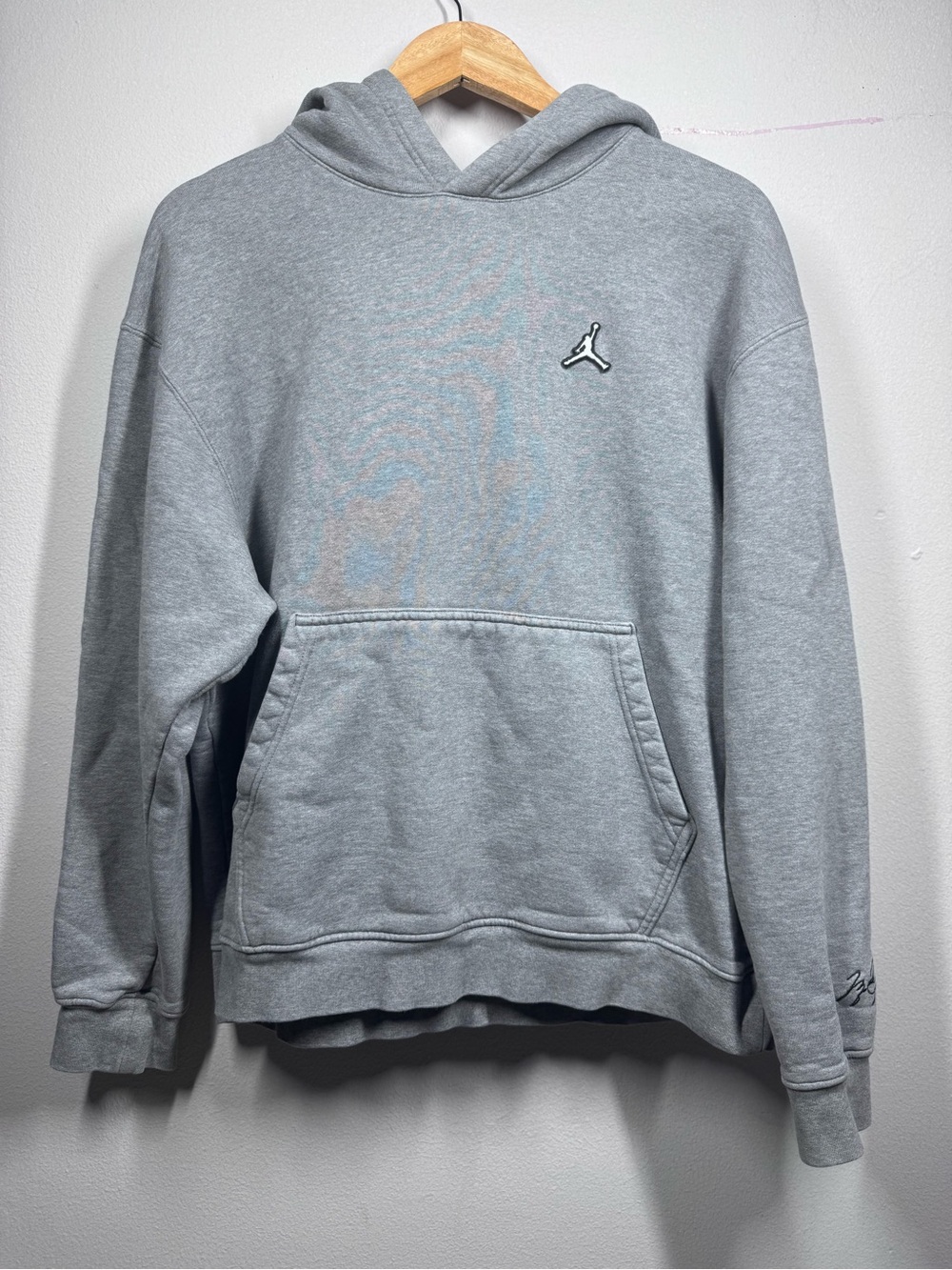 Jordan Light Gray Pullover Hoodie with Jumpman Patch size L